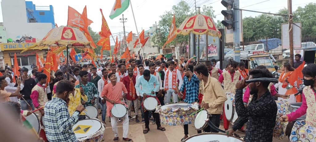 शिवसेना की त्रिशुल यात्रा लाखे नगर चौक से महादेव घाट तक