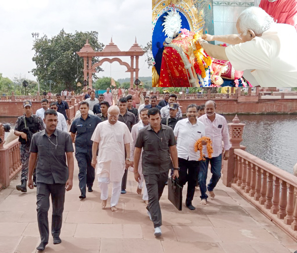 संघ प्रमुख मोहन भागवत माता कौशिल्या मंदिर का दर्शन करने चंदखुरी पहुंचे